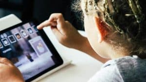 Screens Are Indeed Responsible For Lowering Student Performance