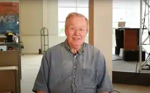 Elwood Edwards, la voix légendaire de You’ve Got Mail d’AOL, s’éteint à 74 ans