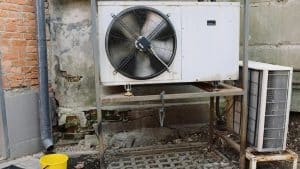 Few Realize The Water From Air Conditioners Is More Valuable Than It Seems