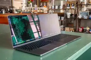 Test MacBook Pro M4 : plus de puissance, mais peu de changements