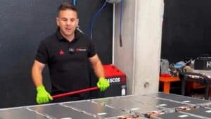 Electric Car Batteries Are A Huge Joke