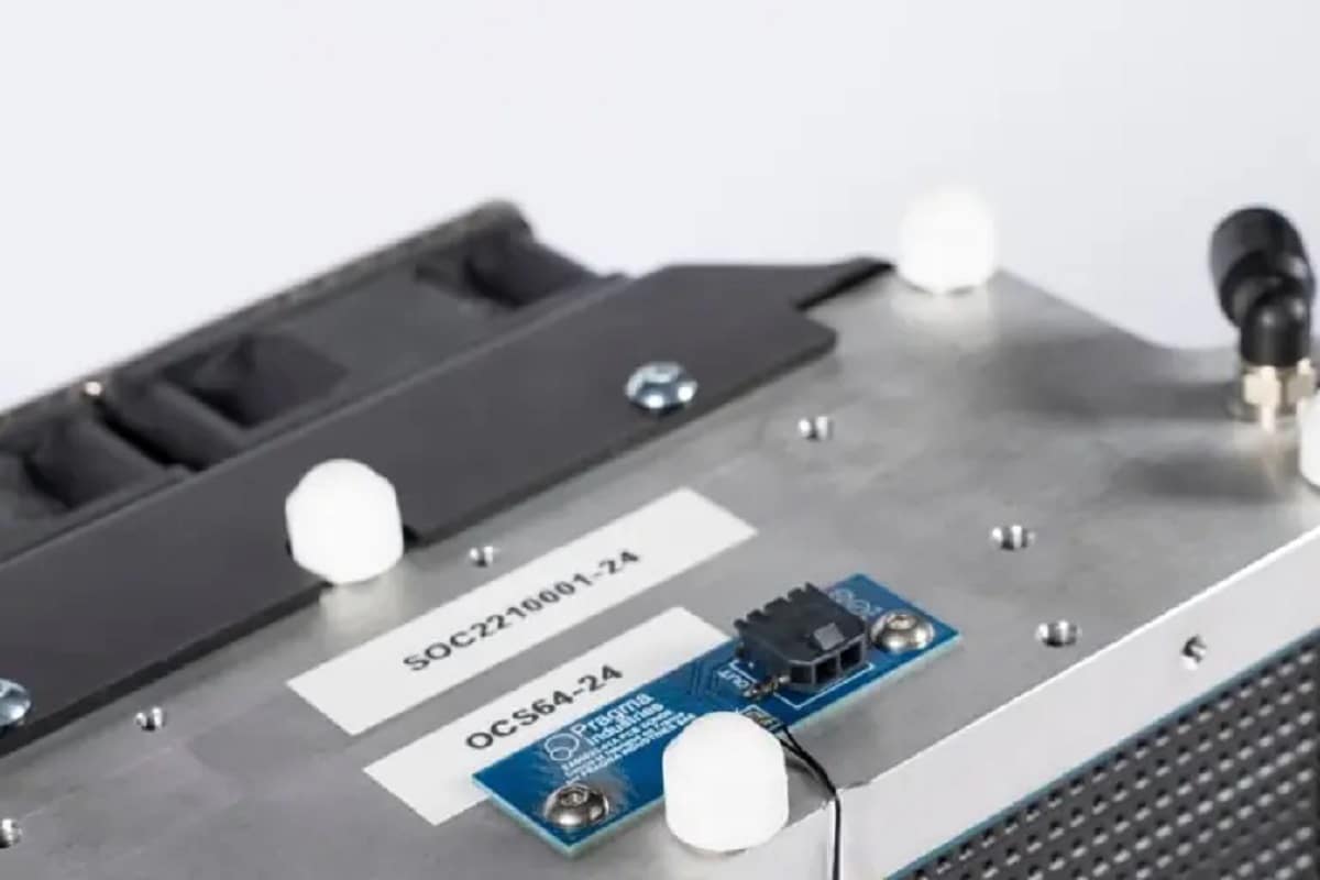 2 France Silences Critics