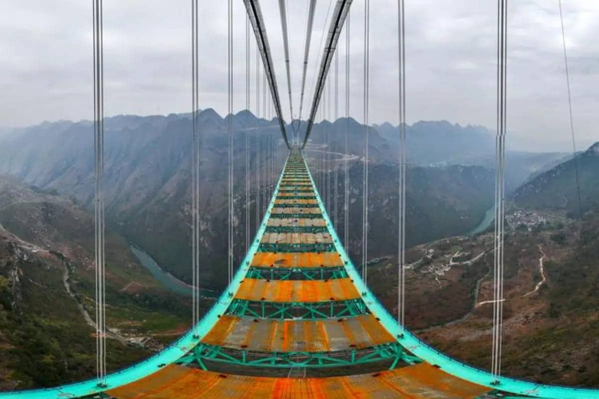 Huajiang's Grand Canyon Bridge