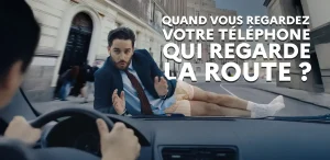 La dernière campagne pour lutter contre le téléphone au volant fait mal