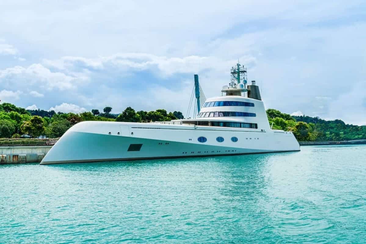Jeff Bezos’s €500M Yacht