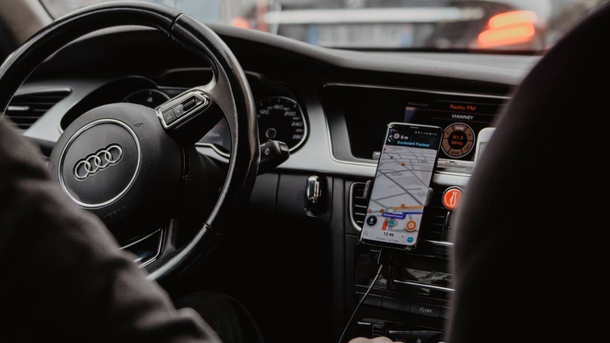 Once the Best, Waze Is Now Full of Bugs