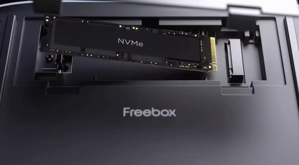 Quel SSD en promo pour équiper votre Freebox Ultra ?