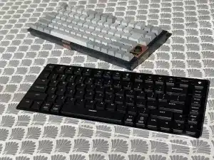 Cherry KW 300W MX BL et KW X ULP 2.0 MINI : deux claviers mécaniques bien finis